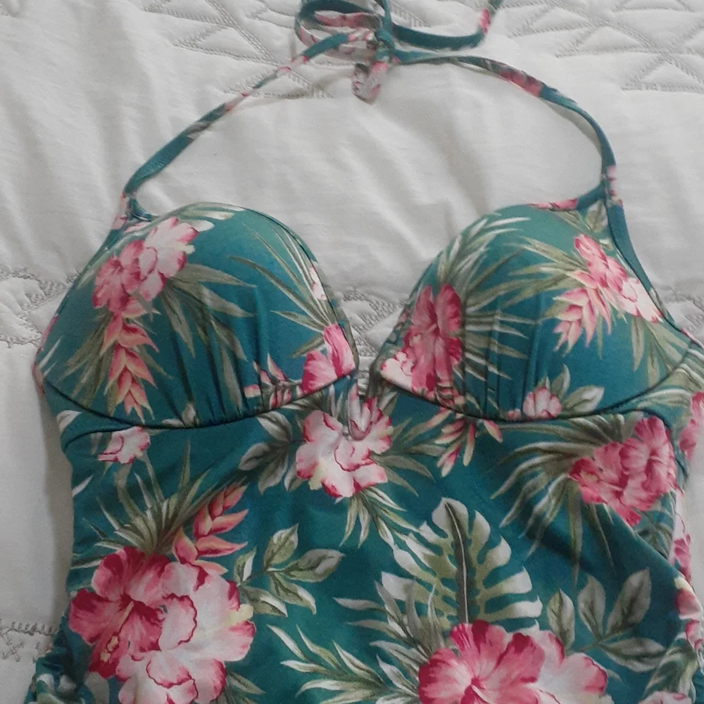 Shade and shore green floral one piece bathing suit size 34C - Picture 2 of 11